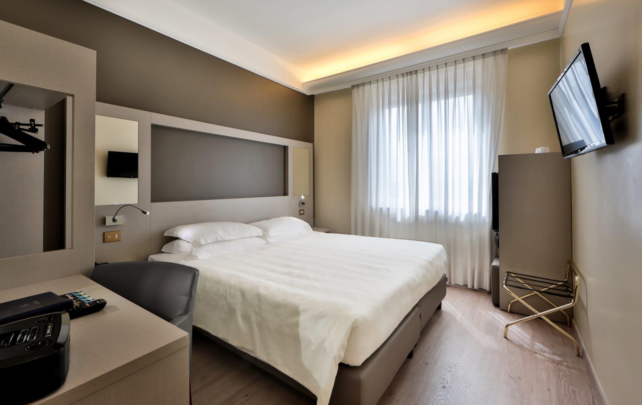 Hotel Astoria Sure Hotel Collection By Best Western Милано Екстериор снимка